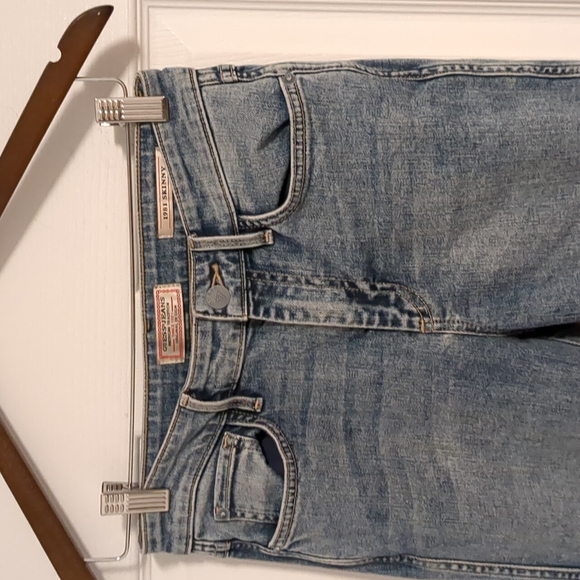 Guess 1981 Embroidered Skinny Jeans#Clearance#Lastprice#No offer - Picture 2 of 9